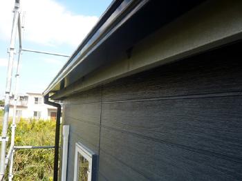 外壁リフォーム屋根　軒リフォーム　色費用