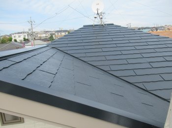 屋根は耐久性抜群の遮熱無機塗料で塗装を行いました。