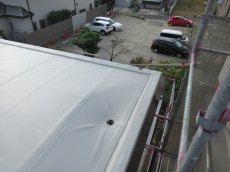 屋上のドレン周りや端末処理をしっかり実施し、漏水を防ぎます。