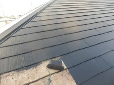 屋根の上塗り塗装は遮熱無機塗料を塗装します。