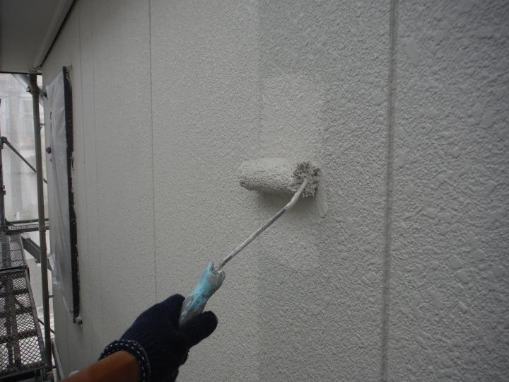 外壁塗装は無機塗料で仕上げます。