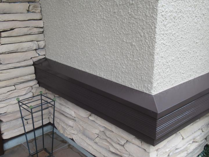 水切り板金塗装を行っております。