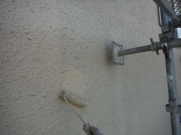 艶消しの塗料で塗装を行います。