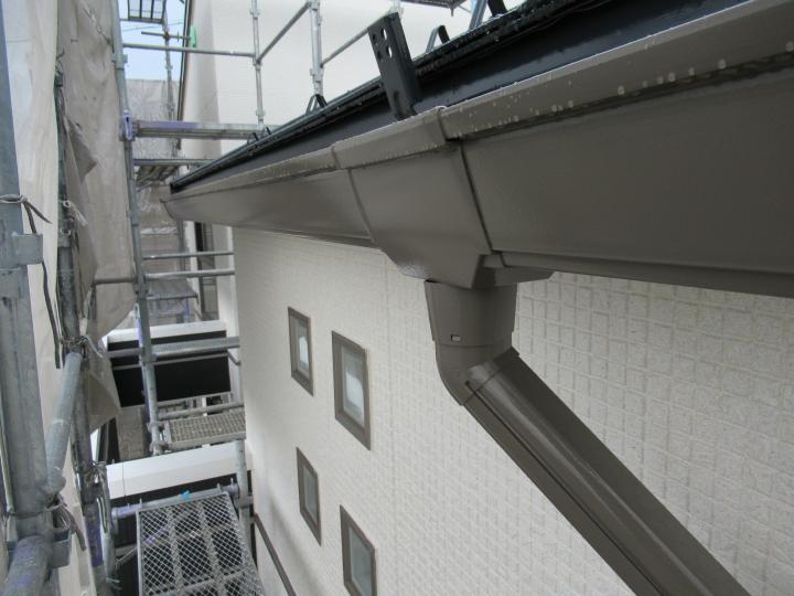 トイは無機塗料で塗装を行いました。