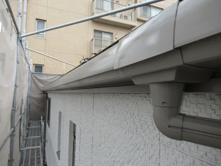 トイは無機塗料で塗装を行いました。