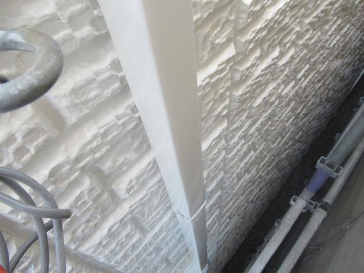 樋はふっ素塗料で塗装を行いました。 