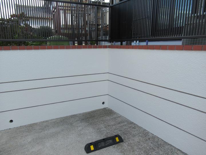 外構塗装を行いました。