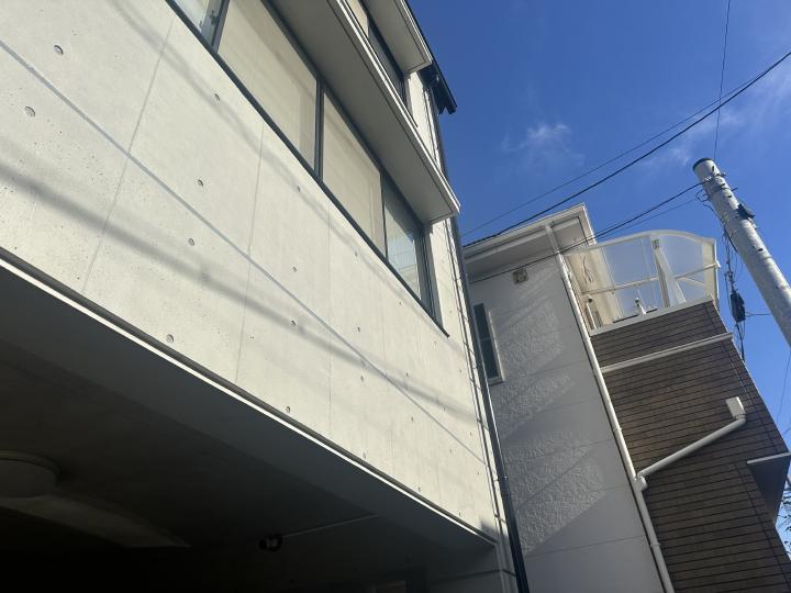 コンクリート打ち放し再生工法は新築時同様の仕上がりになります。 