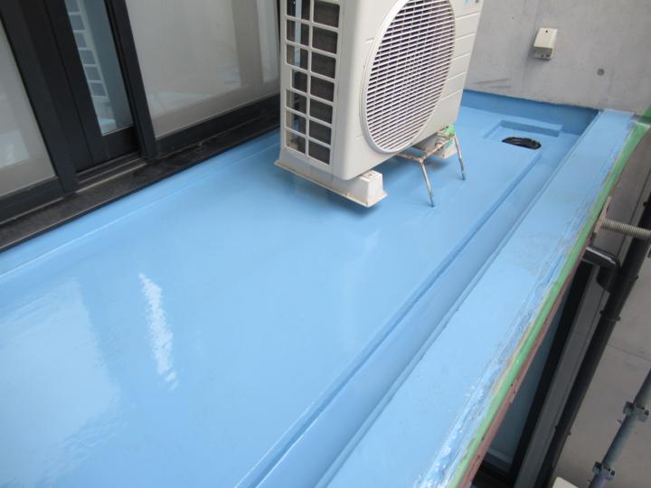 ベランダ床にウレタン防水を実施致しました。